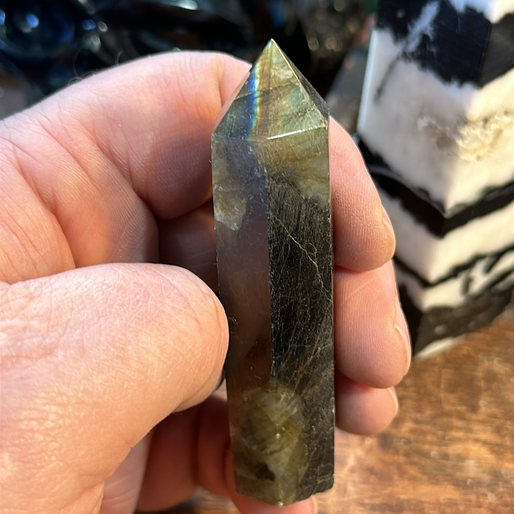 Labradorite Crystal Point! - Picture 4 of 5